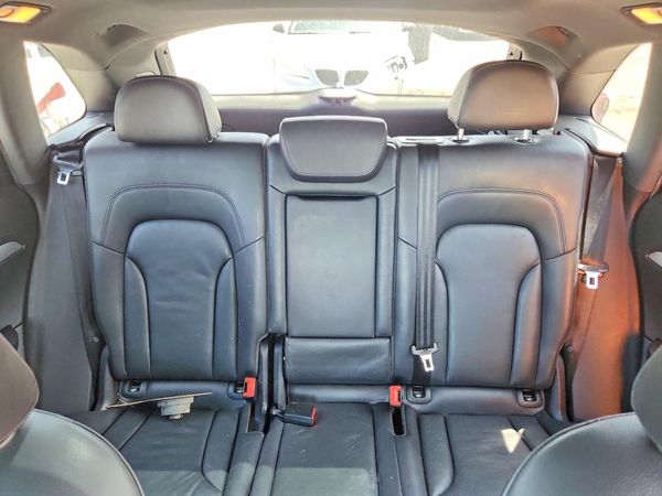 2012 AUDI Q5
