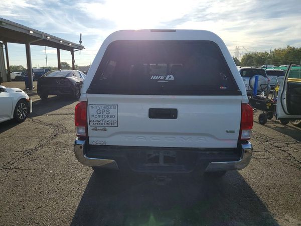 2017 TOYOTA TACOMA