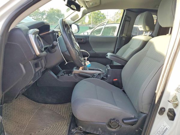 2017 TOYOTA TACOMA