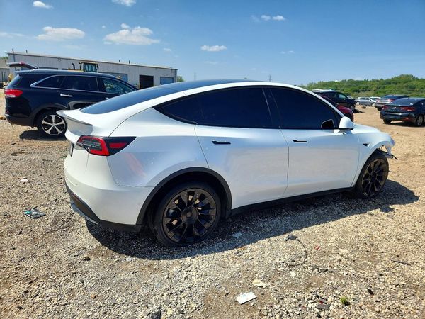 2020 TESLA MODEL Y