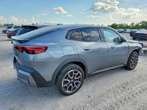 2025 BMW X2 xDrive28i