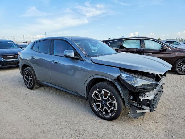 2025 BMW X2 xDrive28i