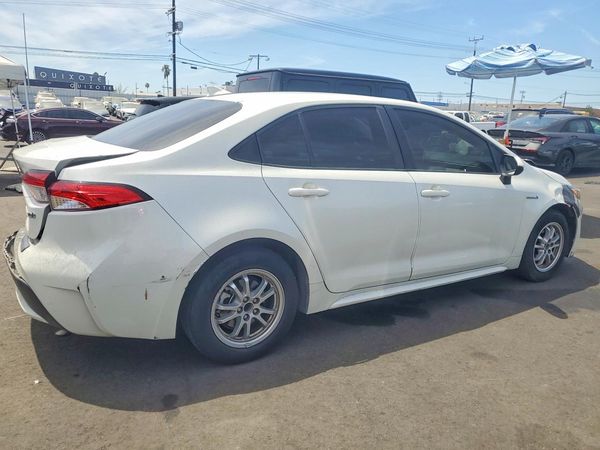 2021 TOYOTA COROLLA