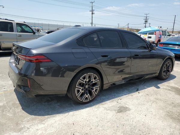 2024 BMW 530
