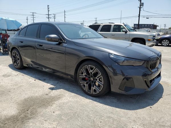 2024 BMW 530