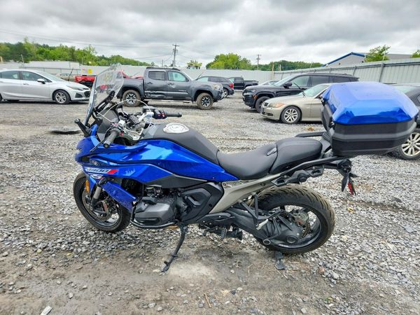 2026 BMW R 1300
