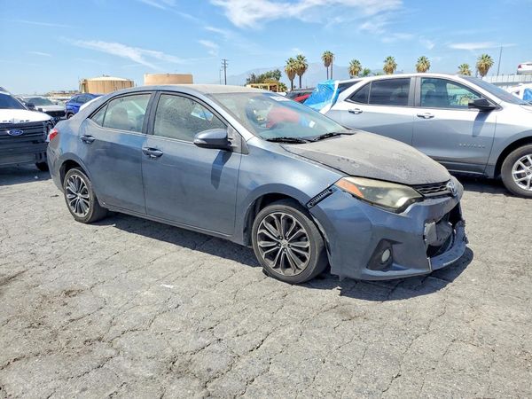 2015 TOYOTA COROLLA