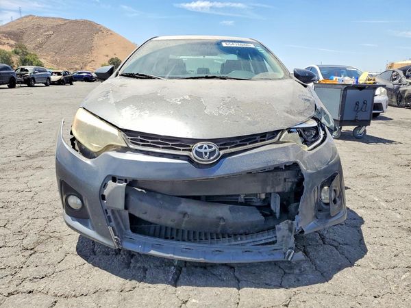 2015 TOYOTA COROLLA