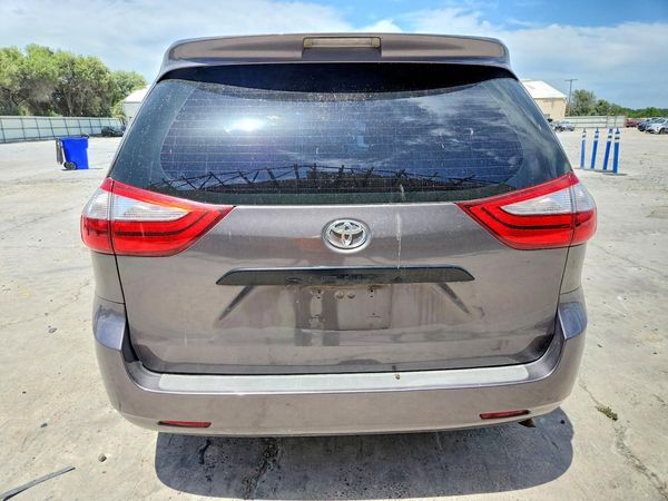 2015 TOYOTA SIENNA