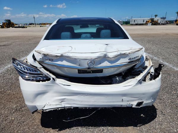2016 MERCEDES-BENZ C C300-4M