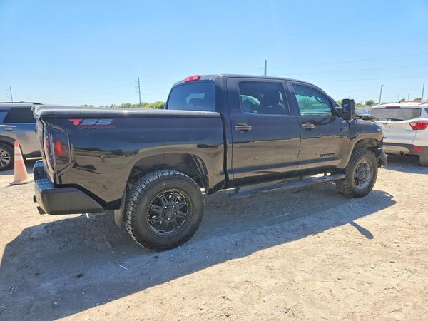 2017 TOYOTA TUNDRA