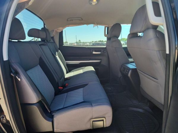2017 TOYOTA TUNDRA