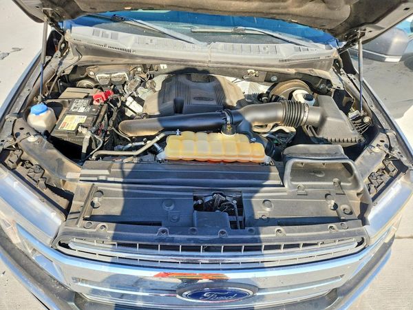 2018 FORD F150 — Engine bay