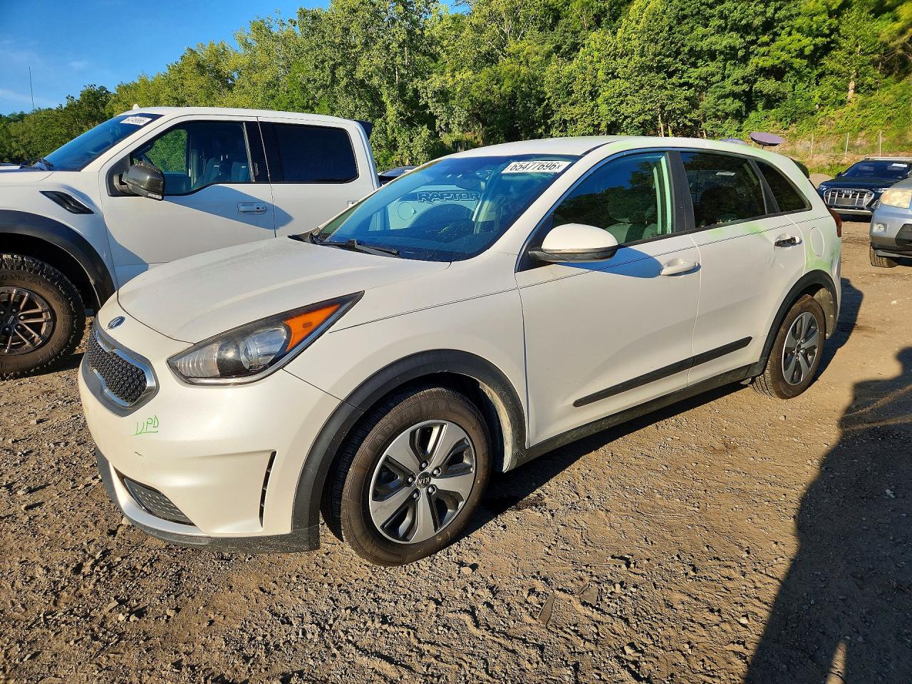 2017 KIA NIRO FE / LX / LX Tech