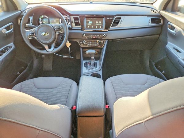 2017 KIA NIRO FE / LX / LX Tech