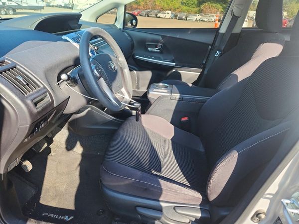 2015 TOYOTA PRIUS V TW — DENT