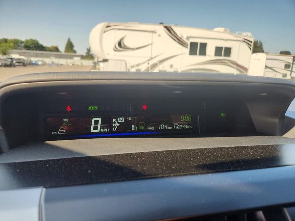 2015 TOYOTA PRIUS V TW — ODOM