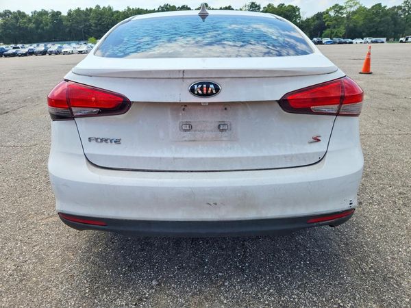 2017 KIA FORTE