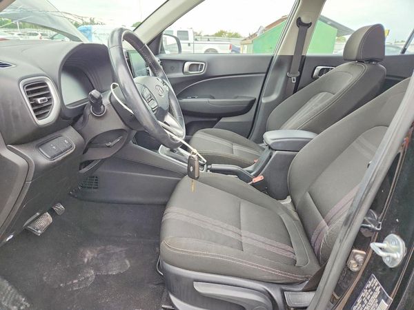 2023 HYUNDAI VENUE SEL, Limited