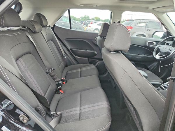 2023 HYUNDAI VENUE SEL, Limited