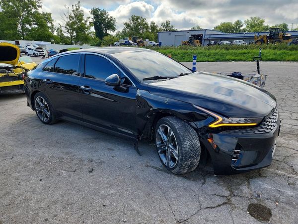 2022 KIA K5 EX