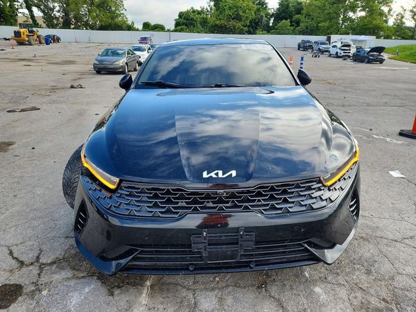 2022 KIA K5 EX