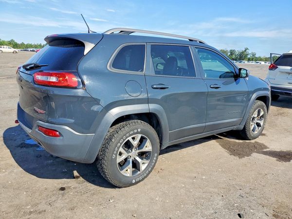 2016 JEEP CHEROKEE TRAILHAWK 4X4