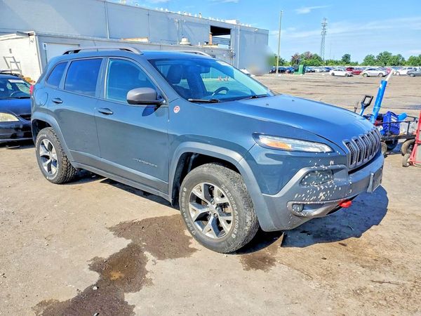 2016 JEEP CHEROKEE TRAILHAWK 4X4