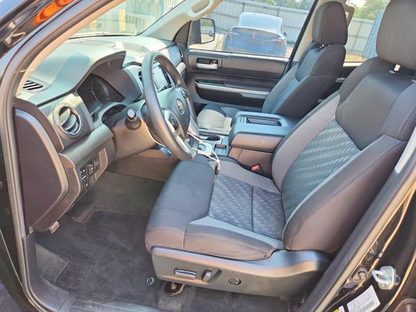 2021 TOYOTA TUNDRA SR5 grade