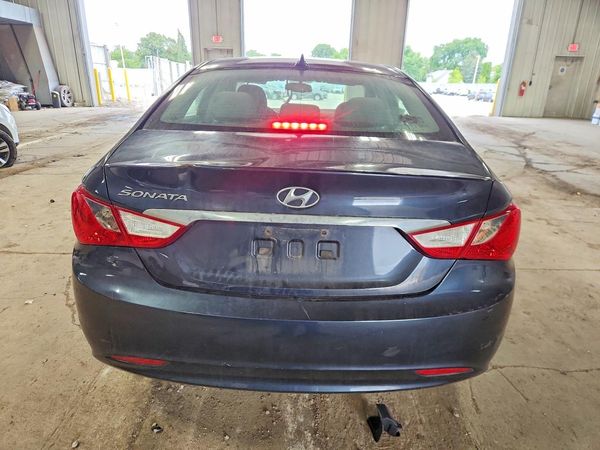 2012 HYUNDAI SONATA Middle-low level