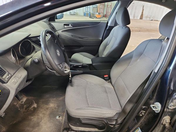 2012 HYUNDAI SONATA Middle-low level