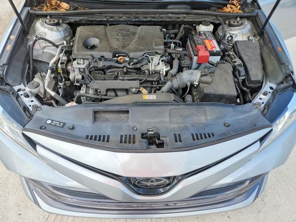2020 TOYOTA CAMRY XLE
