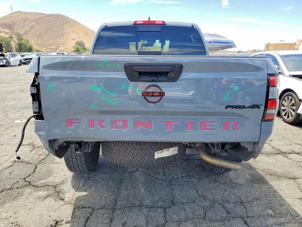 2024 NISSAN FRONTIER