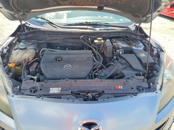 2012 MAZDA 3 Touring/GS