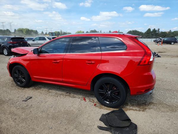 2015 VOLVO XC60