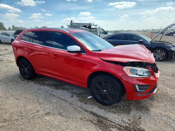2015 VOLVO XC60
