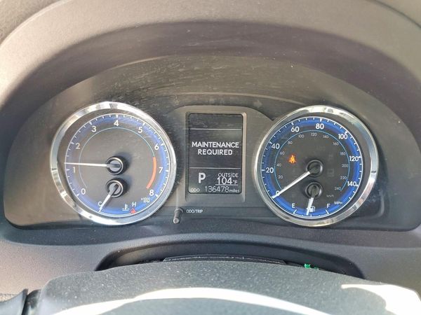 2017 TOYOTA COROLLA