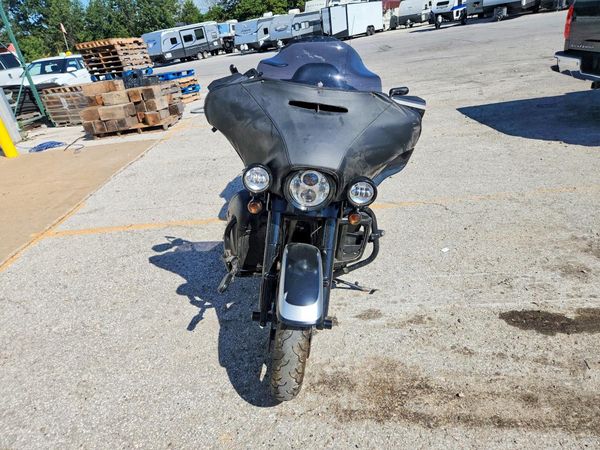 2015 HARLEY-DAVIDSON FLHTCU