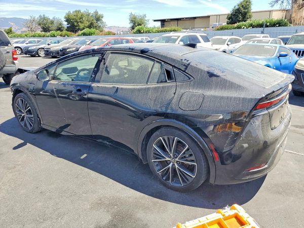 2024 TOYOTA PRIUS