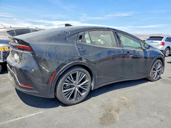 2024 TOYOTA PRIUS