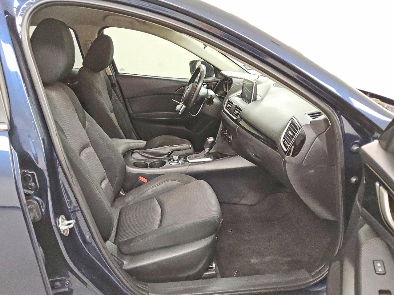 2015 MAZDA 3 Touring/GS