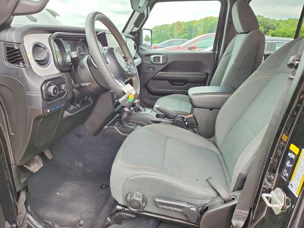2024 JEEP WRANGLER 4-DOOR SAHARA 4XE