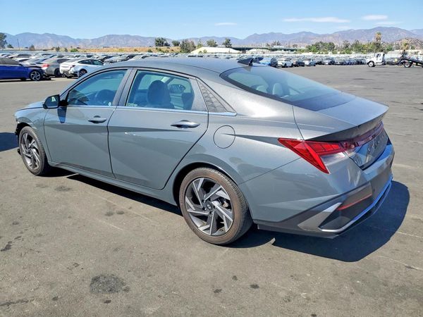 2024 HYUNDAI ELANTRA