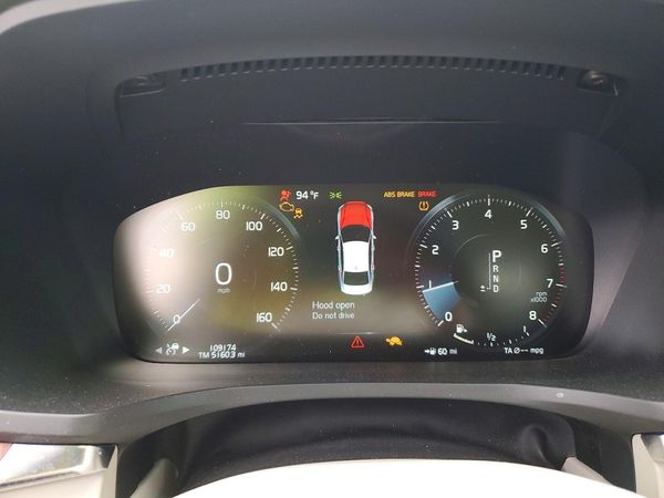 2019 VOLVO S60