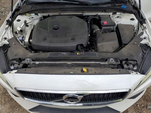 2019 VOLVO S60