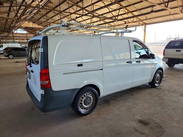 2016 MERCEDES-BENZ METRIS