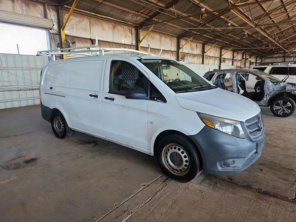 2016 MERCEDES-BENZ METRIS