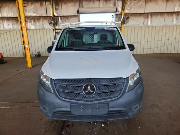 2016 MERCEDES-BENZ METRIS