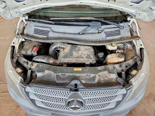 2016 MERCEDES-BENZ METRIS