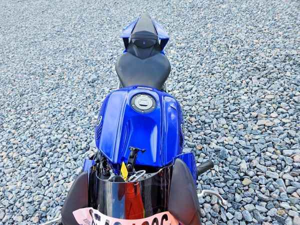 2025 YAMAHA YZFR7